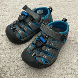 Size 8 Toddler Keen Sandals